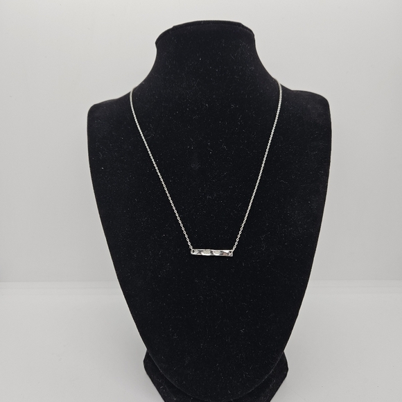 silver tone chain necklace with textured bar pendant - Picture 1 of 4